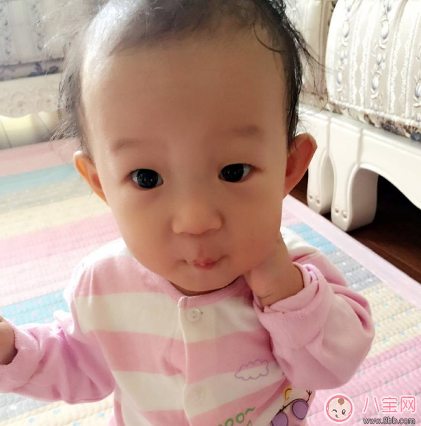 趁休息時間帶孩子去醫(yī)院掏耳朵 孩子耳屎有必要掏嗎