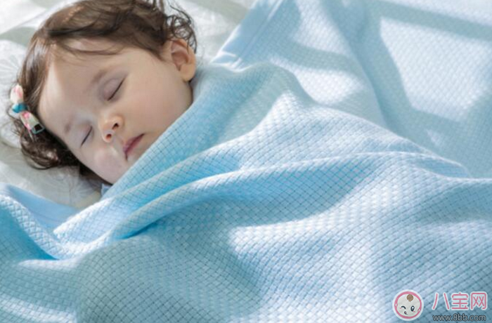 寶寶睡空調(diào)房怎么保暖比較好 寶寶睡空調(diào)房怎么保暖比較好