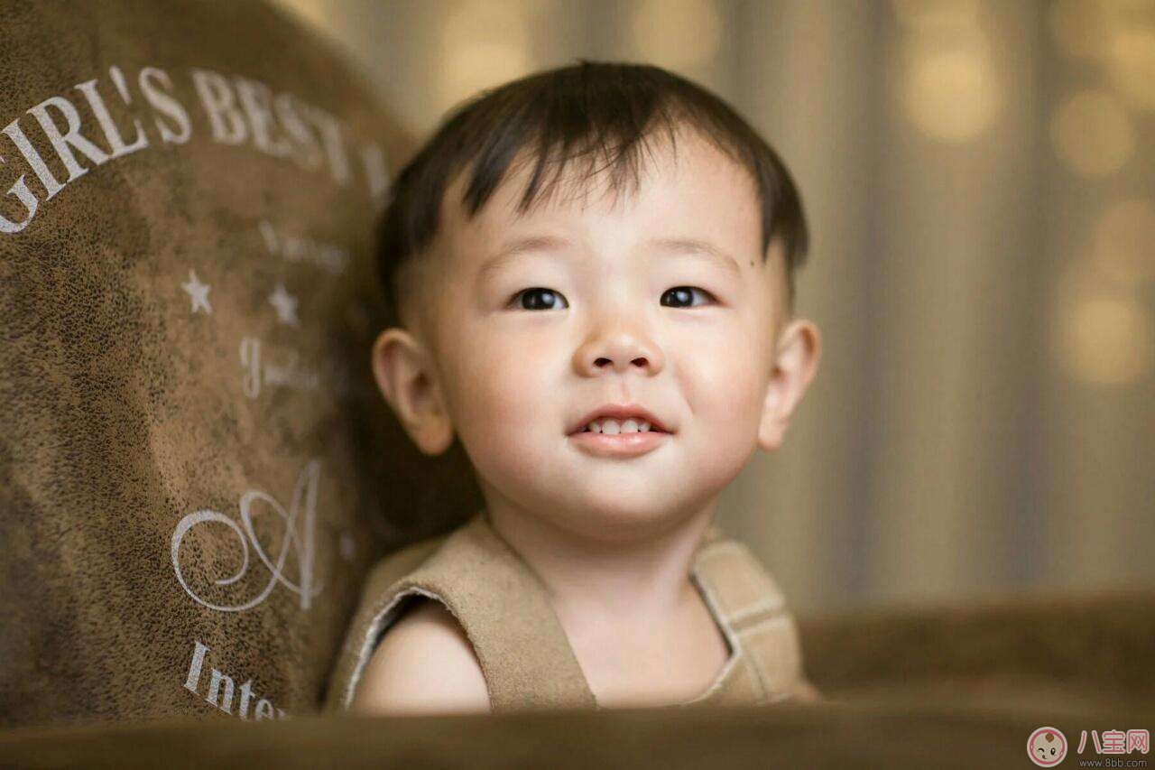 小寶寶睡覺磨牙 家長應(yīng)對的方法 小寶寶睡覺磨牙 家長應(yīng)對的方法