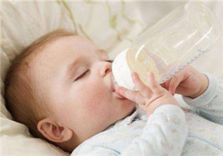 秋季寶寶斷奶有妙招 飲食調(diào)整要點