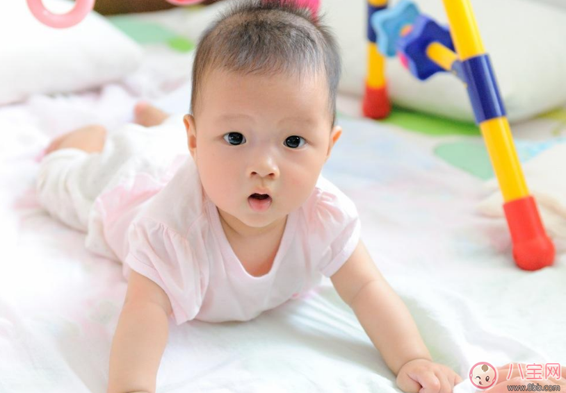 如何教會孩子爬行 孩子爬行怎么教