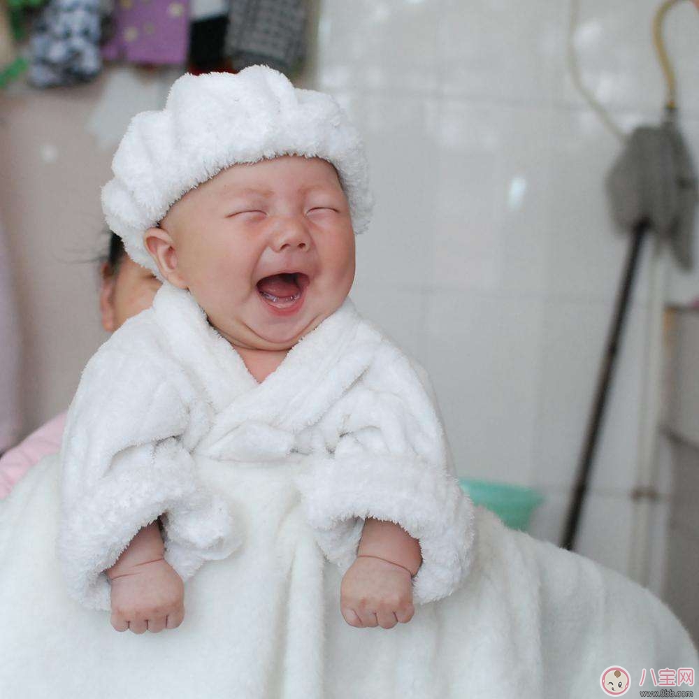 寶寶骨折預(yù)防和正確的調(diào)理方法