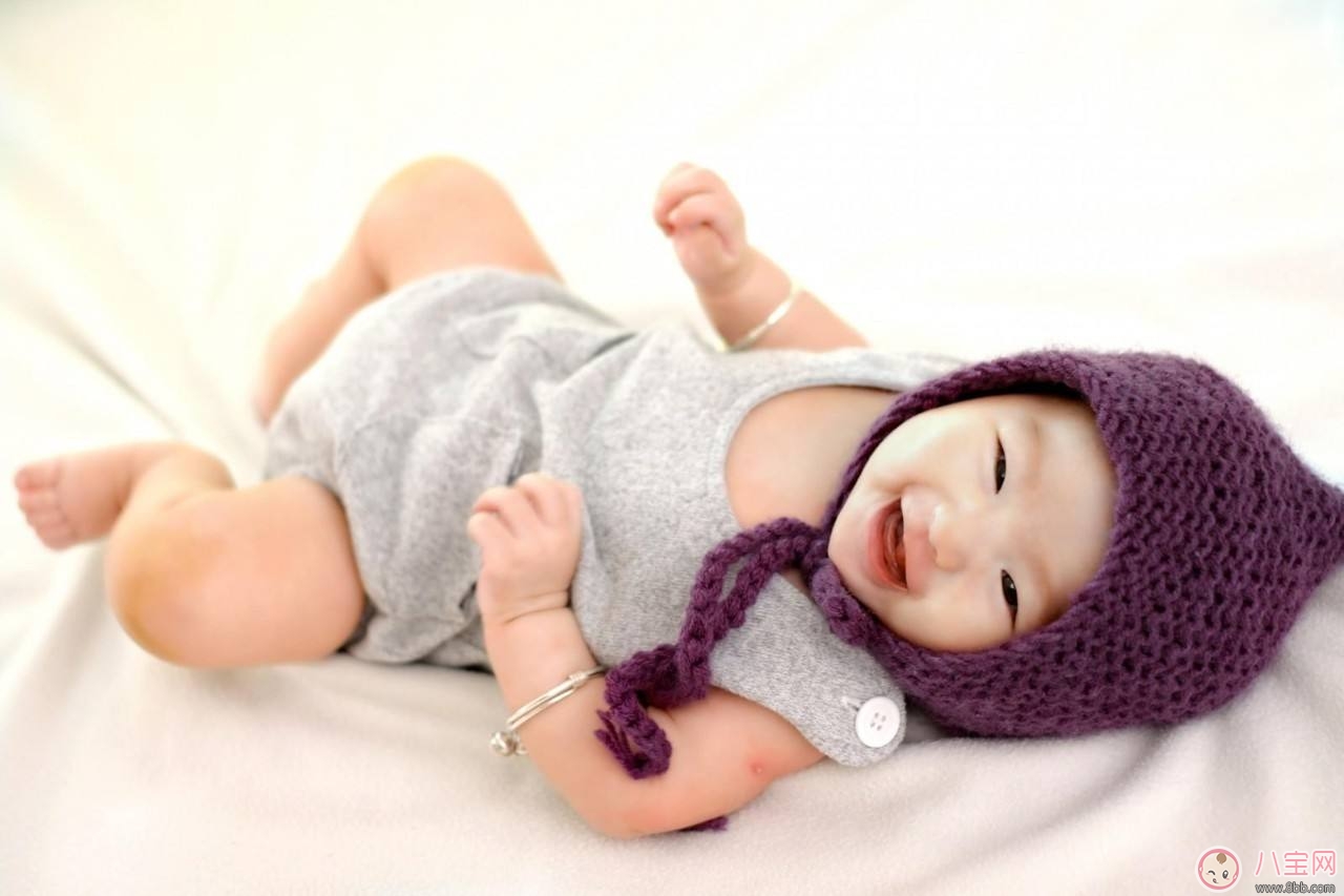 如何保護保寶寶耳朵 從小細節(jié)做起 如何保護保寶寶耳朵 從小細節(jié)做起