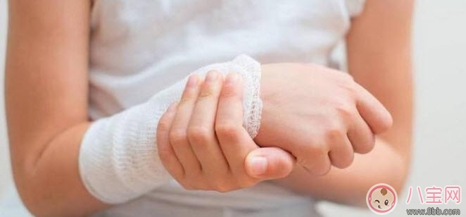 寶寶接種百白破后紅腫怎么辦 寶寶疫苗接種處紅腫處理辦法 寶寶接種百白破后紅腫怎么辦 寶寶疫苗接種處紅腫處理辦法