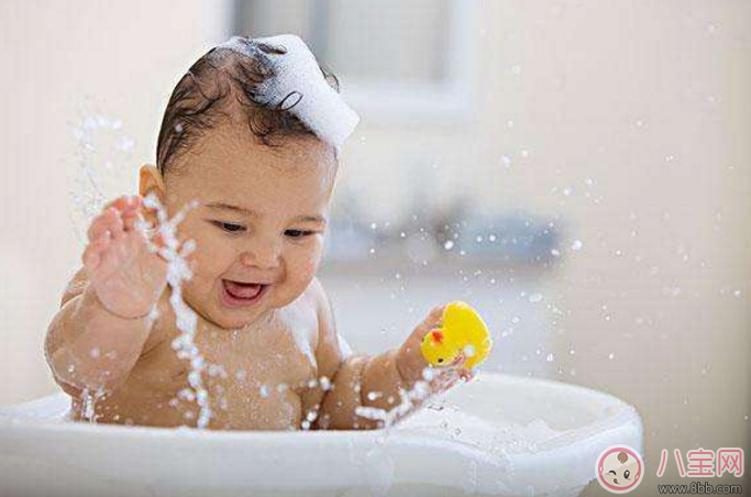 寶寶什么情況不能洗澡 這三種情況嬰兒不能洗澡 寶寶什么情況不能洗澡 這三種情況嬰兒不能洗澡