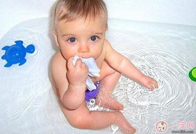 寶寶什么情況不能洗澡 這三種情況嬰兒不能洗澡 寶寶什么情況不能洗澡 這三種情況嬰兒不能洗澡