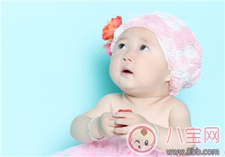 如何照顧兩個(gè)月大的嬰兒  了解這些信號(hào)很重要