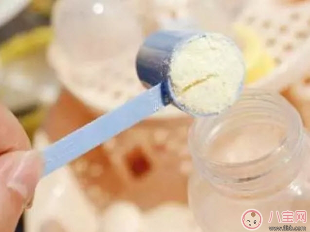 夏天寶寶能喝涼奶粉嗎 寶寶喝涼奶粉會怎么樣 夏天寶寶能喝涼奶粉嗎 寶寶喝涼奶粉會怎么樣