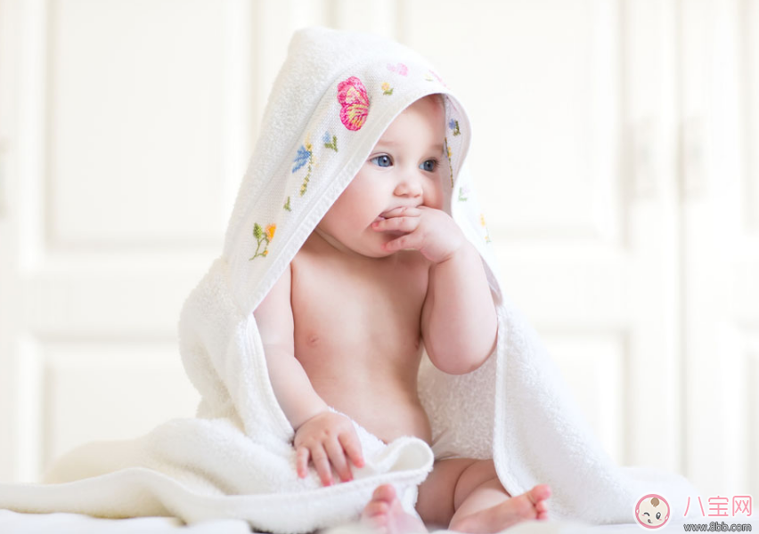 超級媽媽一天產(chǎn)奶6升多 怎么能讓自己的奶水多