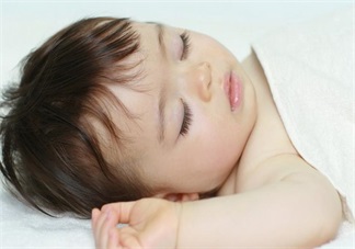 寶寶睡不踏實(shí) 夏天燥熱寶寶睡不好方法