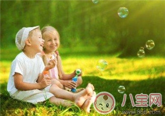 想要寶寶更聰明 嬰幼兒時(shí)期用色彩開(kāi)發(fā)寶寶智力