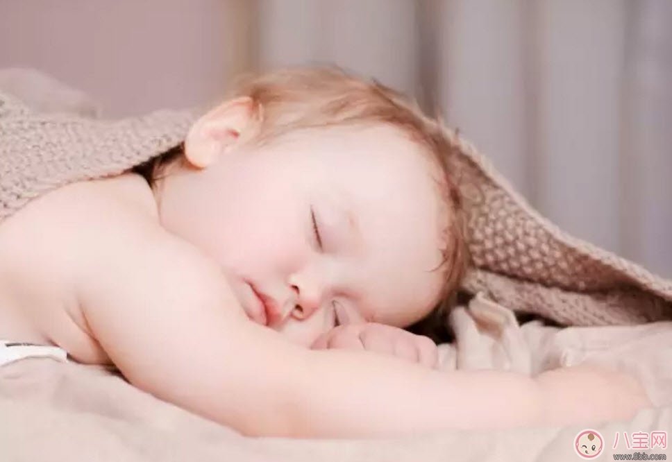 一歲之內(nèi)的寶寶入睡后千萬(wàn)不能做的事 很多寶媽卻在做 一歲之內(nèi)的寶寶入睡后千萬(wàn)不能做的事 很多寶媽卻在做
