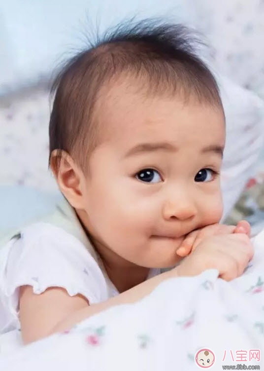 夏季寶寶泌尿道感染的癥狀 寶寶泌尿道感染怎么辦