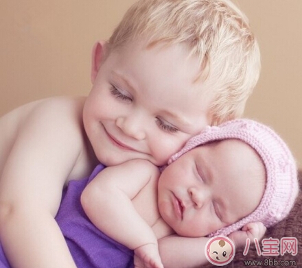 面對新生兒應杜絕的事 這些絕對不能對新生兒做