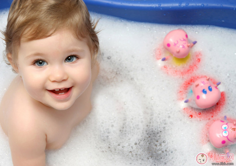 寶寶嘴唇干干的怎么辦 夏天孩子吹空調(diào)怎么保濕 寶寶嘴唇干干的怎么辦 夏天孩子吹空調(diào)怎么保濕