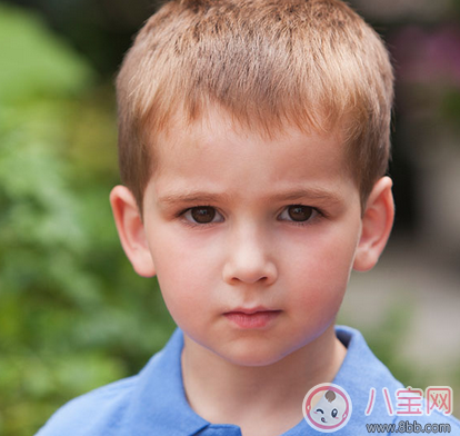 兒童吹空調(diào)竟然導(dǎo)致面癱 如何正確吹空調(diào) 兒童吹空調(diào)竟然導(dǎo)致面癱 如何正確吹空調(diào)