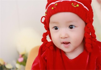 寶寶肚臍護(hù)理有方法 三不要方法要記牢