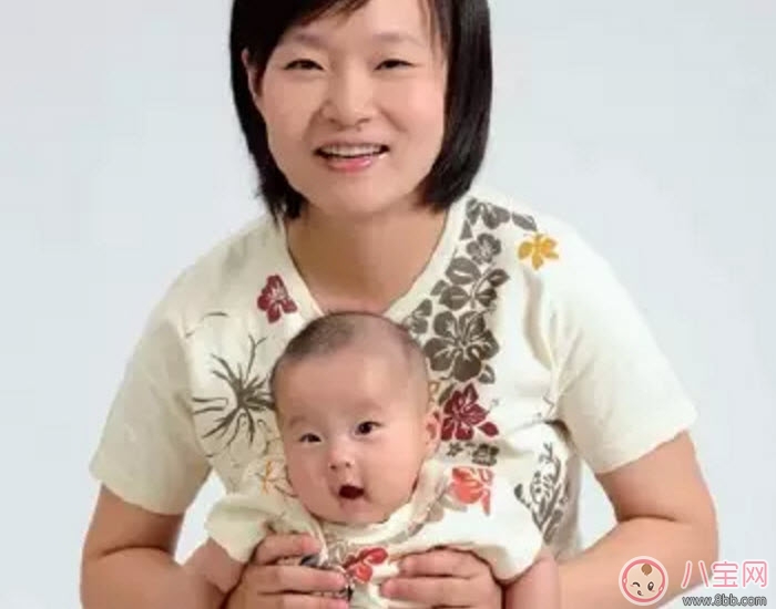 陳曉抱娃姿勢(shì)專業(yè) 什么樣的抱娃姿勢(shì)寶寶最舒服