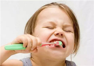 1-3歲寶寶要不要用牙膏 寶寶牙膏含氟好不好
