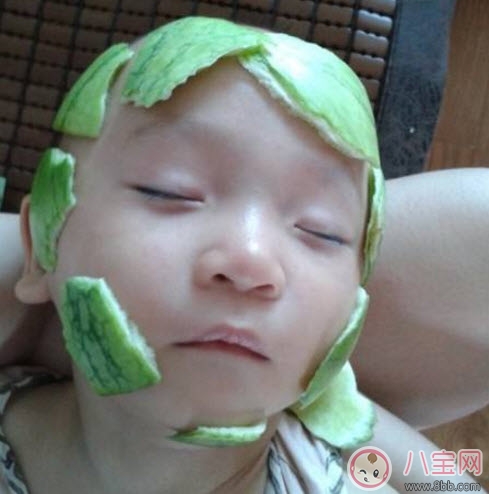 2017夏天孩子長(zhǎng)痱子有什么偏方 去治痱子偏方有哪些