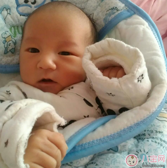 章子怡工作女兒醒了好乖 怎么安撫睡醒的寶寶