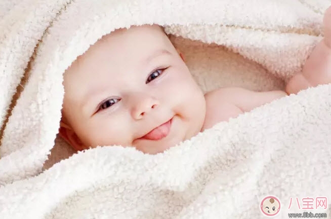 頭垢對(duì)寶寶的影響 頭垢怎么去除有哪些注意事項(xiàng)