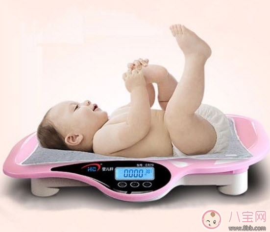 剛出生的嬰兒多少斤正常 寶寶的體重和智商有關(guān)嗎(越重智商越高)