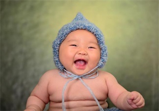 寶寶不會(huì)笑正常嗎 三個(gè)月不會(huì)笑要不要檢查