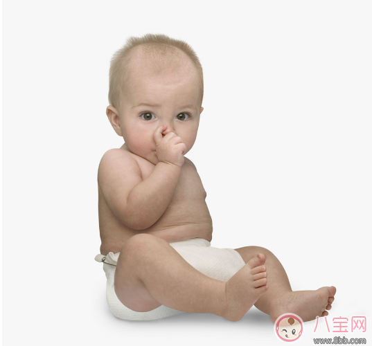 寶寶總是摳鼻子怎么糾正 摳鼻子有哪些危害 寶寶總是摳鼻子怎么糾正 摳鼻子有哪些危害