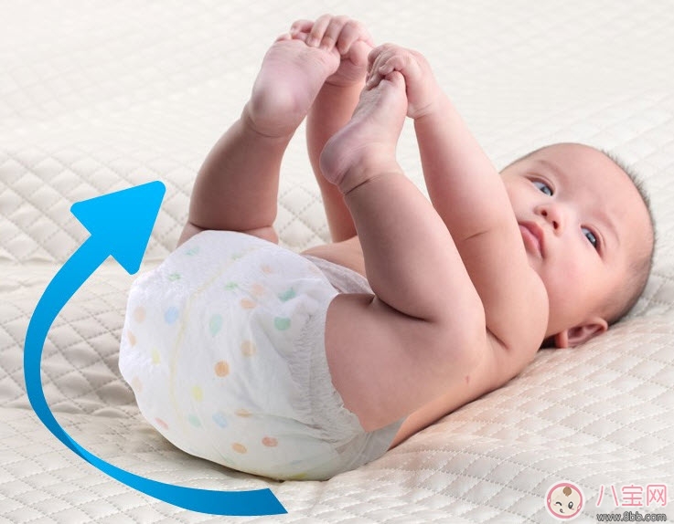 夏天用紙尿褲好還是用尿布好 尿布和紙尿褲哪個(gè)好 夏天用紙尿褲好還是用尿布好 尿布和紙尿褲哪個(gè)好