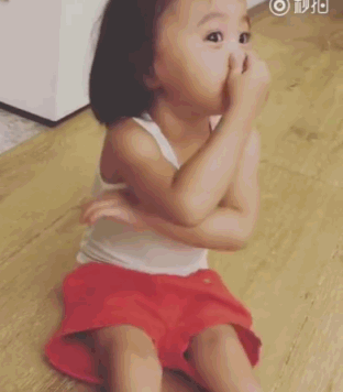 賈靜雯咘咘唱歌呆萌可愛(ài) 寶寶唱歌萌翻天 賈靜雯咘咘唱歌呆萌可愛(ài) 寶寶唱歌萌翻天