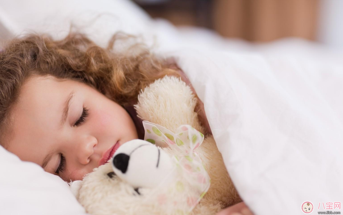 早起困難戶小魚兒 喚醒睡不醒寶寶有方法