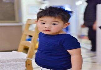 早起困難戶小魚兒 喚醒睡不醒寶寶有方法