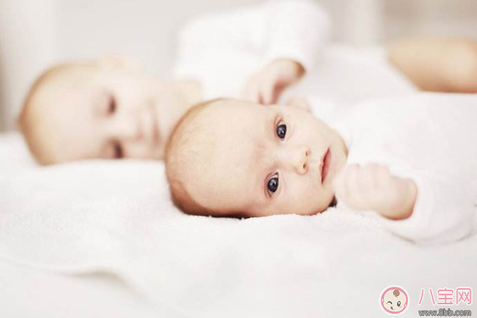 哺乳期間來月經(jīng)要不要停止母乳    月經(jīng)期間母乳會(huì)變差是真的嗎