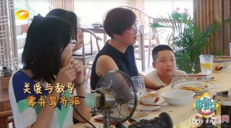 趙薇如何教育出乖巧小四月？趙薇的育兒經(jīng)是什么？