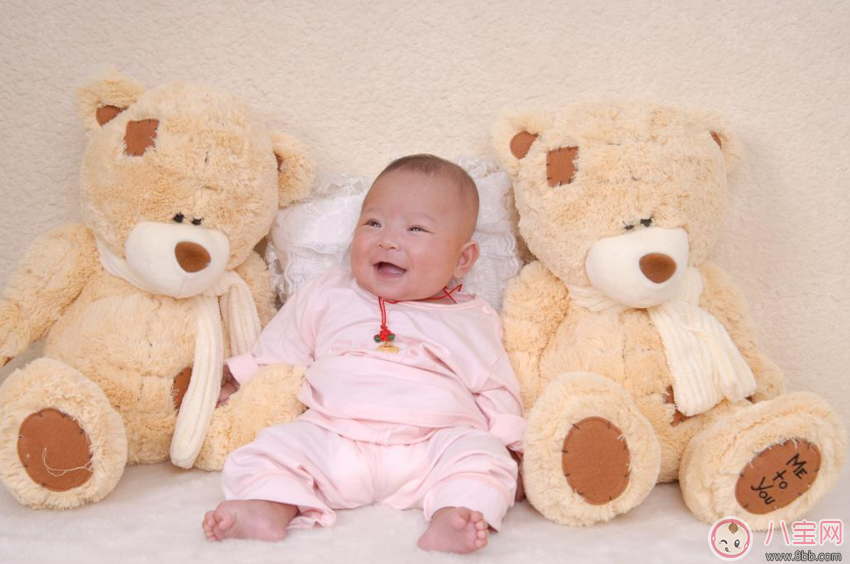 2017年中秋節(jié)出生的寶寶叫啥名好 最有寓意的中秋名字推薦(大名和小名) 2017年中秋節(jié)出生的寶寶叫啥名好 最有寓意的中秋名字推薦(大名和小名)