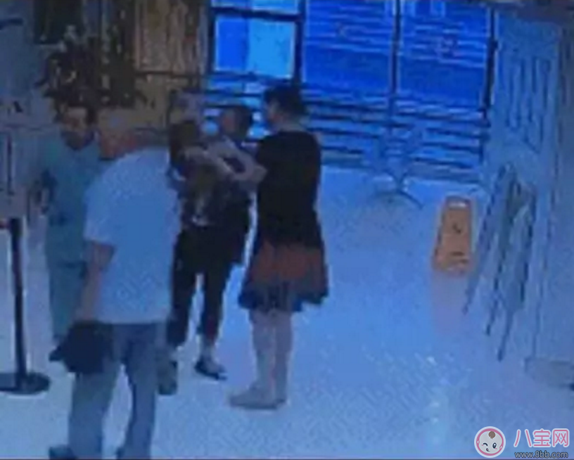 家長帶孩子出行如何防騙 家長帶孩子出門注意事項