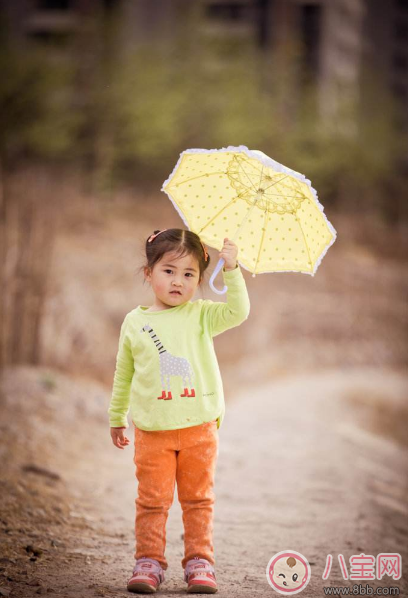 外面下雨了孩子不能出去玩 試試做這些事情吧