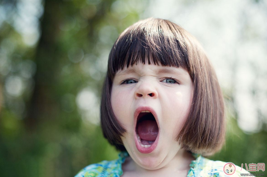 養(yǎng)成正確的習慣會對孩子成長有很大幫助 