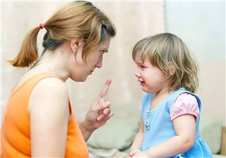 管教習(xí)慣 如何知道管教孩子太過(guò)嚴(yán)格