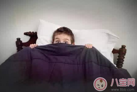 孩子怕黑怕怪物 不讓關(guān)燈睡覺(jué)......怎么辦？