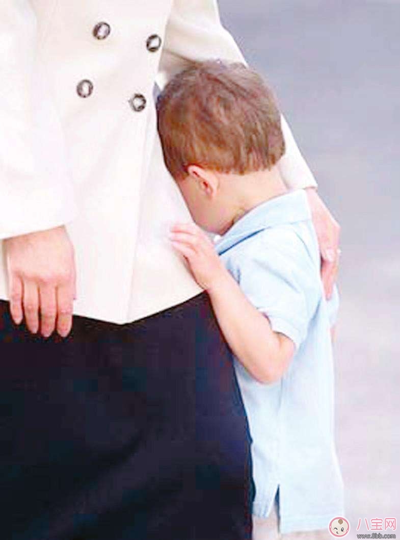 孩子怕黑怕怪物 不讓關(guān)燈睡覺(jué)......怎么辦？