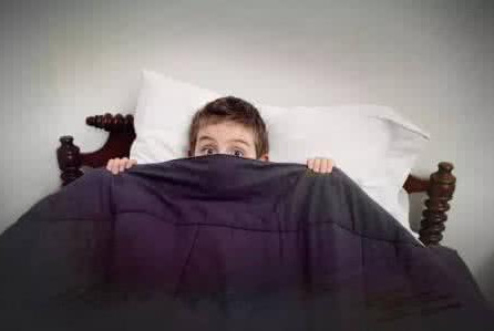 孩子怕黑怕怪物 不讓關燈睡覺......怎么辦？