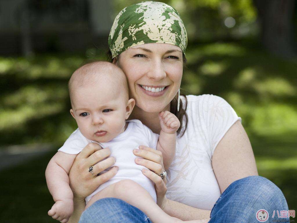 寶媽工作忙  職場(chǎng)女性如何與孩子交流