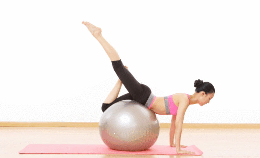 李菲兒柯基臀怎么練出來(lái)的 懶人練柯基臀的方法