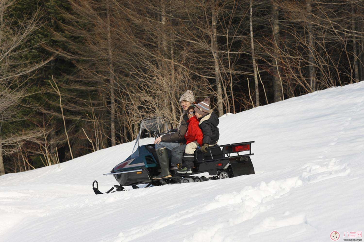 爸爸帶小孩的好處  親近寶寶感情好