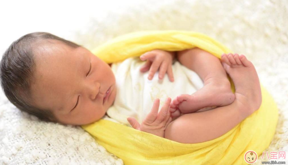 懷孕7個(gè)月護(hù)士赴九寨溝救援 懷孕七個(gè)月要注意什么 懷孕7個(gè)月護(hù)士赴九寨溝救援 懷孕七個(gè)月要注意什么