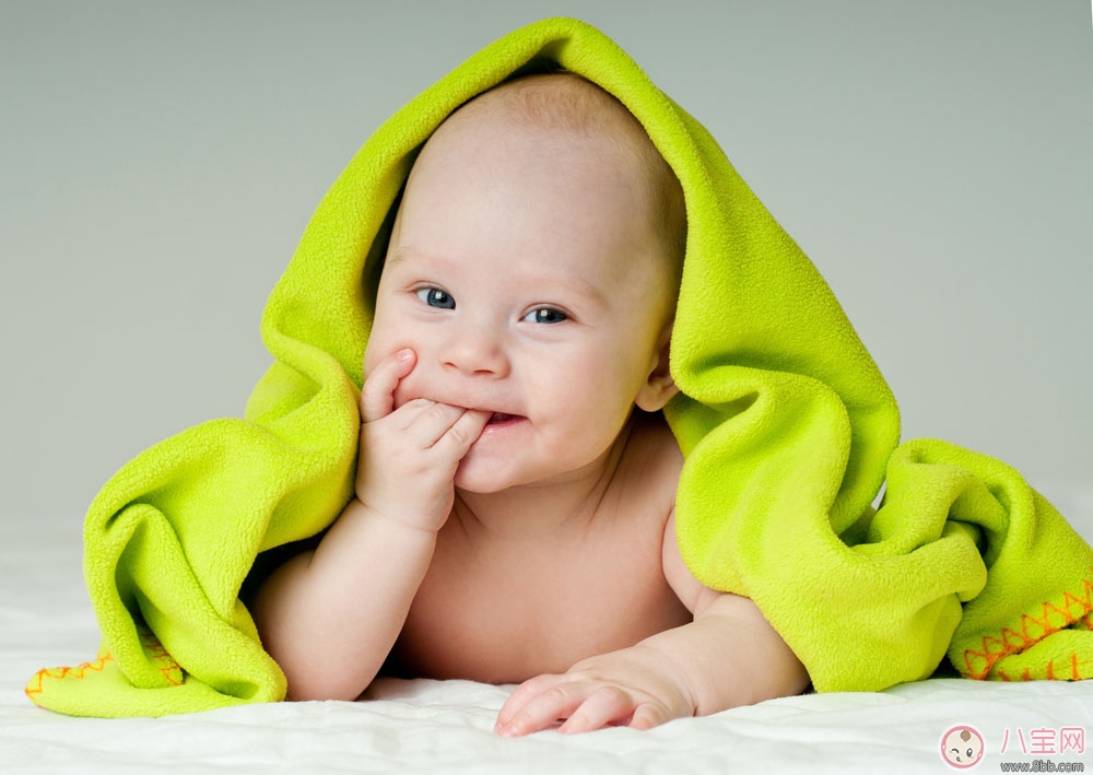 寶寶喜歡吃手指 父母如何聰明應(yīng)對(duì) 寶寶喜歡吃手指 父母如何聰明應(yīng)對(duì)