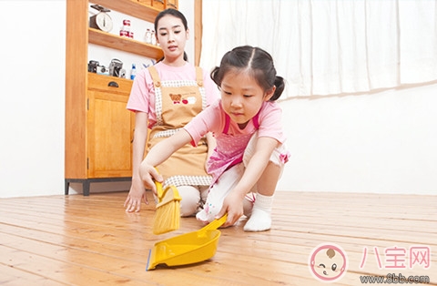 讓孩子學(xué)會(huì)做家務(wù) 好處多還益智 讓孩子學(xué)會(huì)做家務(wù) 好處多還益智