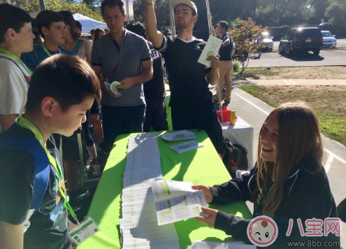 蔣勤勤兒子獨(dú)自參加夏令營(yíng) 孩子參加夏令營(yíng)需要準(zhǔn)備什么